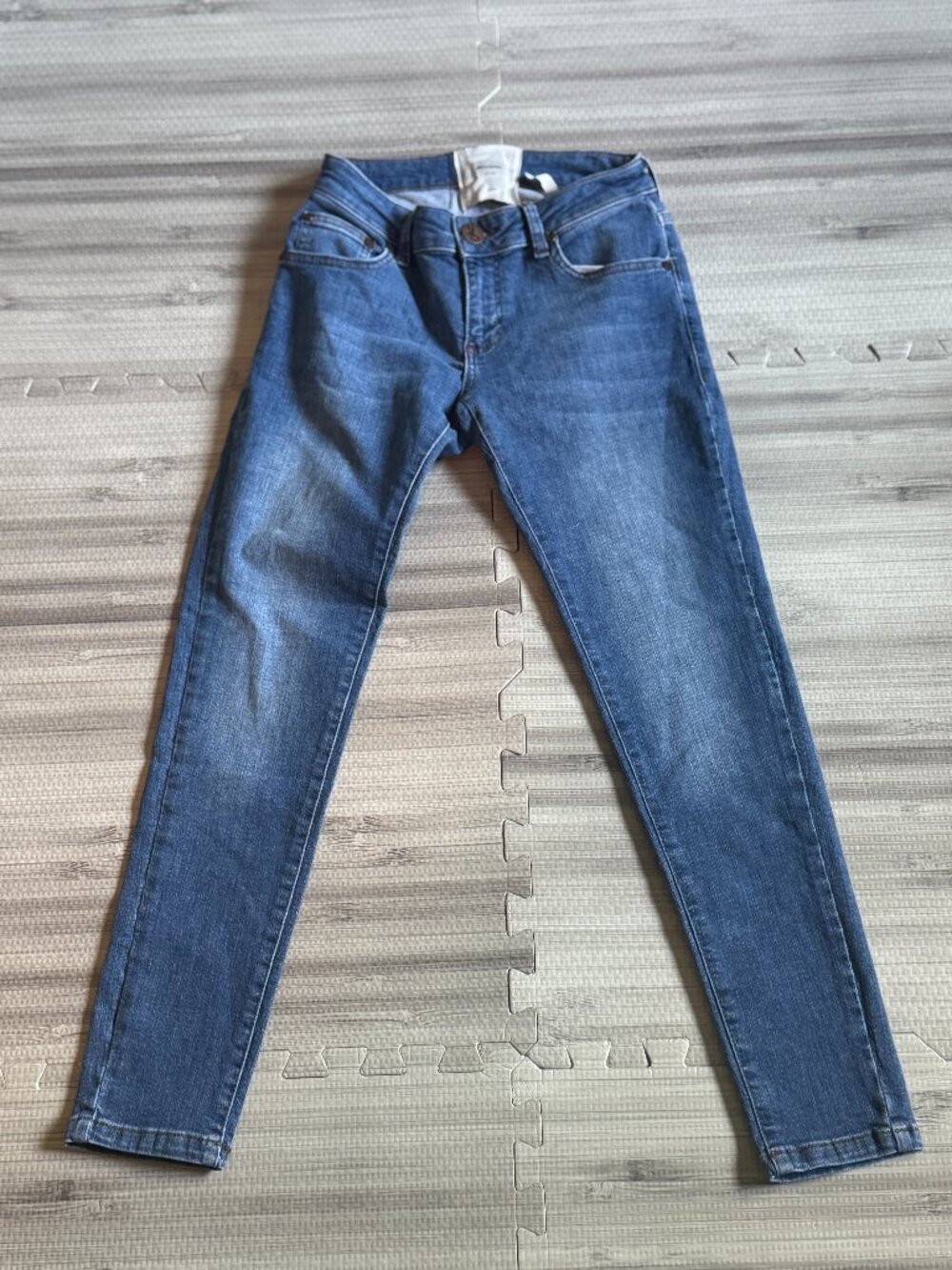 One TeaSpoon Women's Blue Cash Freebirds 2 Low Rise Skinny Jeans